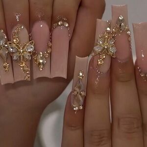 24pc Press On Nail Set from the Nail Bar 💅